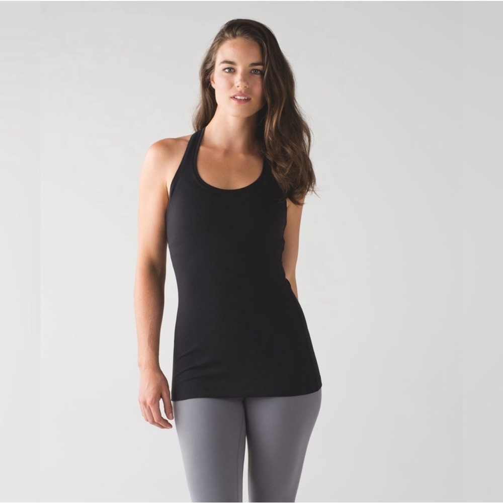 Lululemon Cool Racerback Tank Top Reversible in Black, size 6